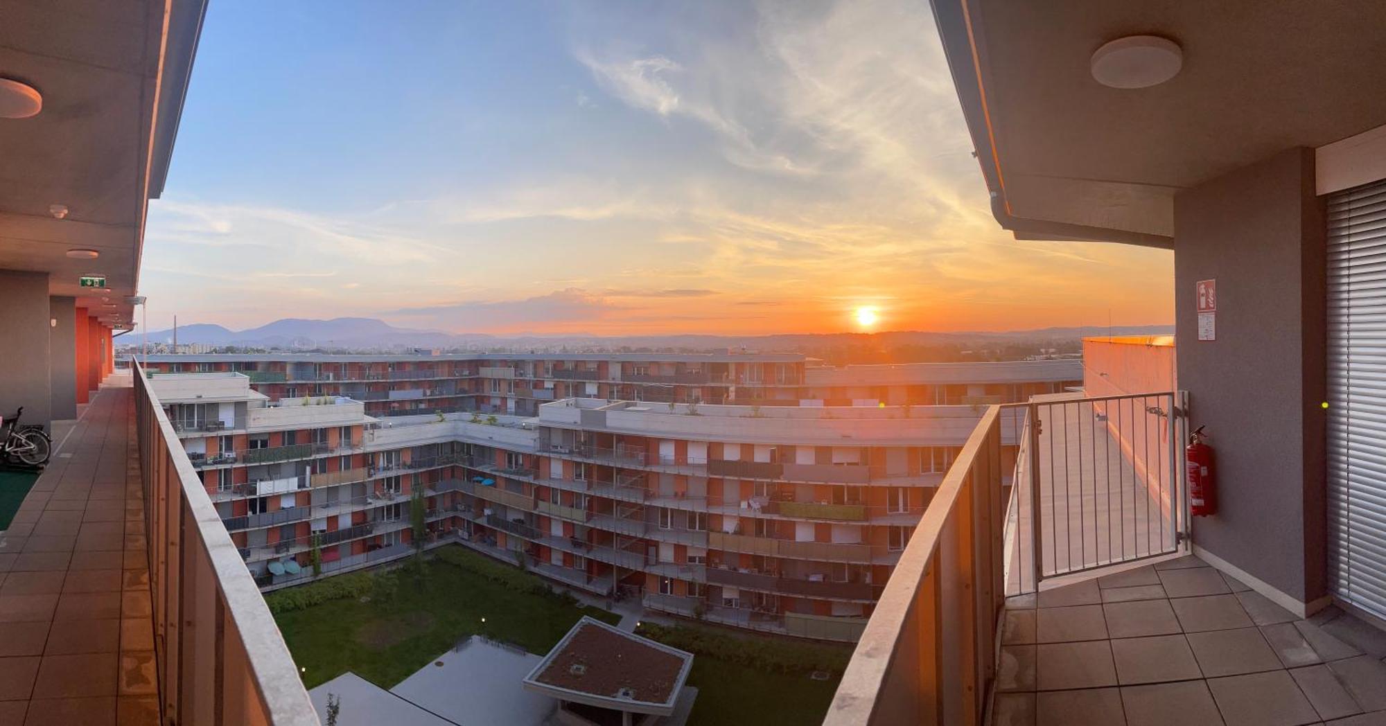 דירות גראץ 100 Qm Penthouse, Self-Check-In, 2 Parkplaetze מראה חיצוני תמונה