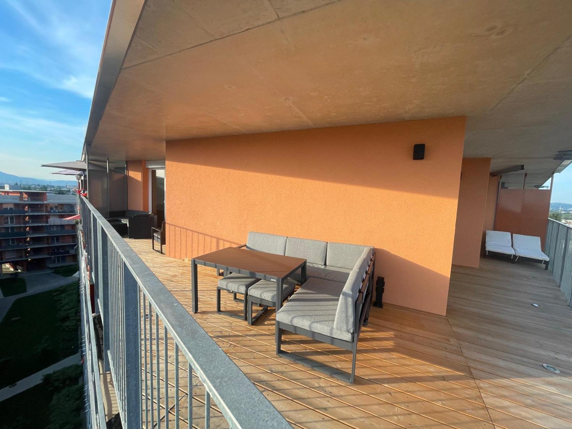 דירות גראץ 100 Qm Penthouse, Self-Check-In, 2 Parkplaetze מראה חיצוני תמונה