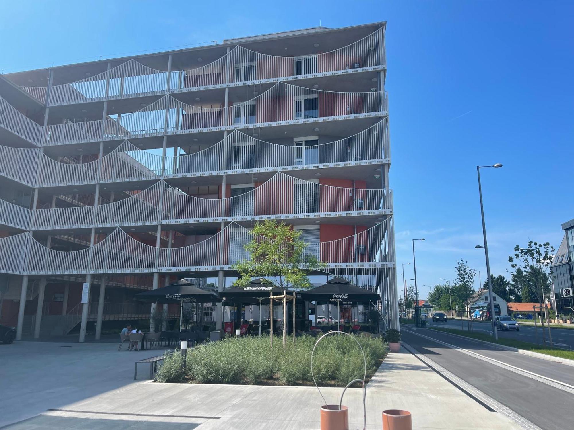 דירות גראץ 100 Qm Penthouse, Self-Check-In, 2 Parkplaetze מראה חיצוני תמונה