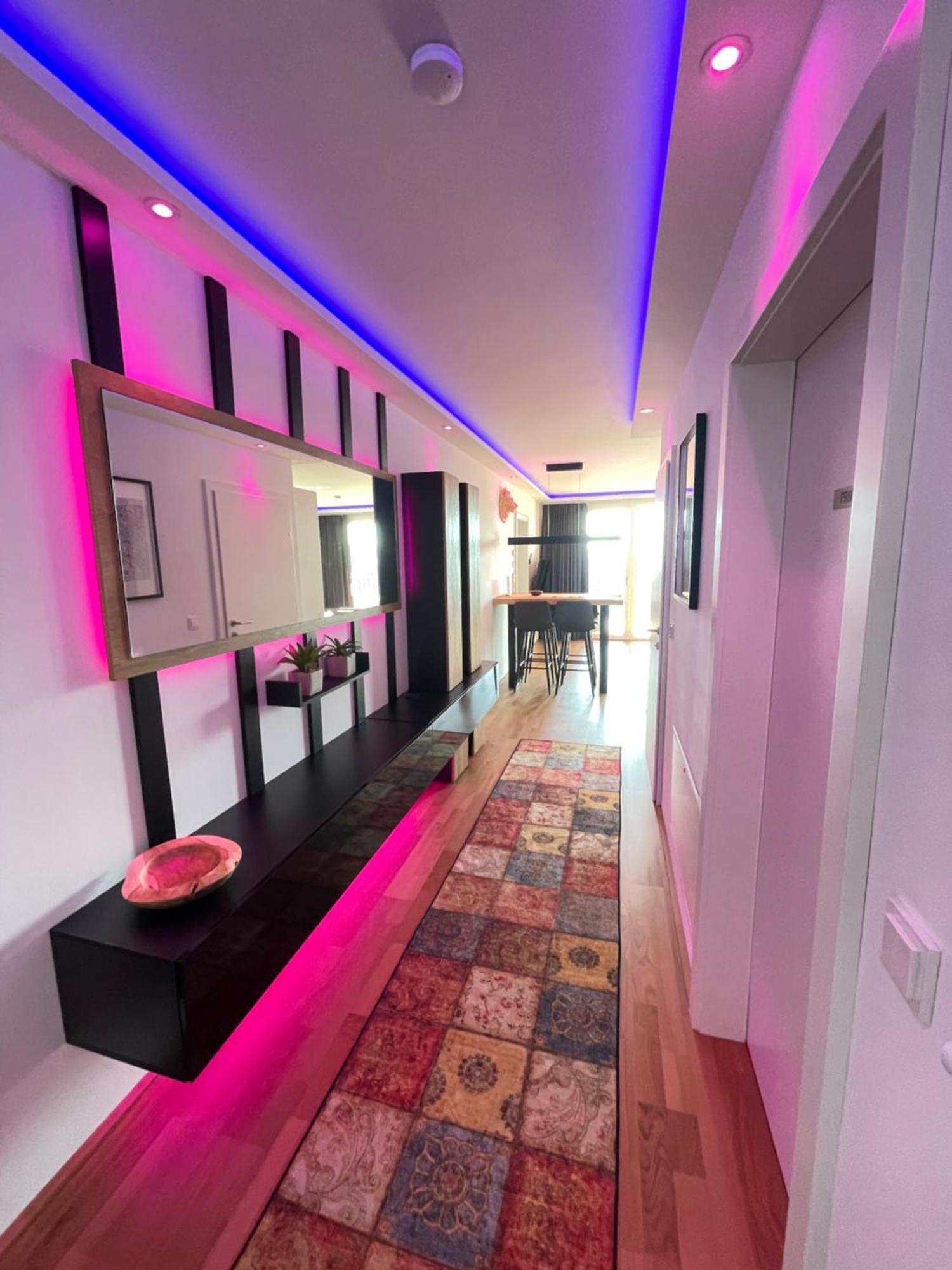 דירות גראץ 100 Qm Penthouse, Self-Check-In, 2 Parkplaetze מראה חיצוני תמונה