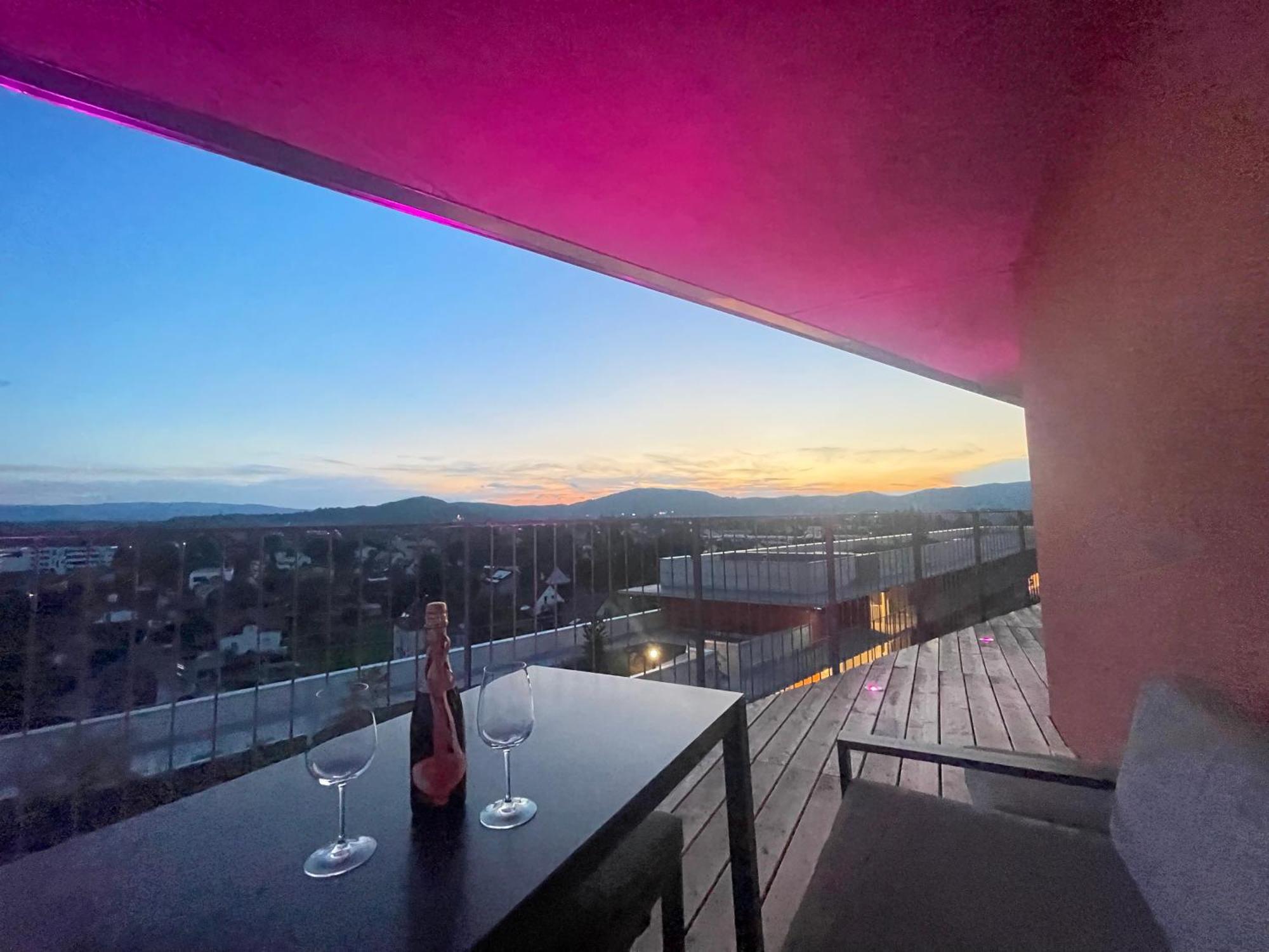 דירות גראץ 100 Qm Penthouse, Self-Check-In, 2 Parkplaetze מראה חיצוני תמונה